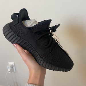 NEW Yeezy Boost 350 V2